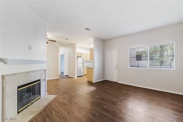MLS: 2653824 Condo For Sale