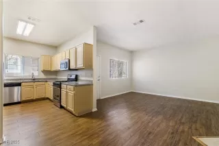 Photo #2: 2653824 Listing