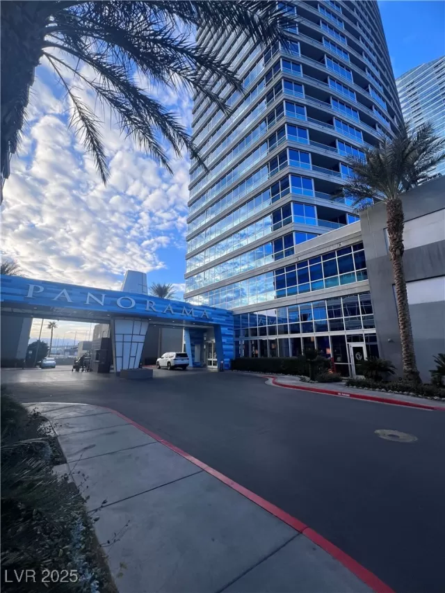MLS: 2653829 Condo For Sale