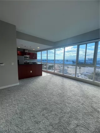 Photo #2: 2653829 Listing 