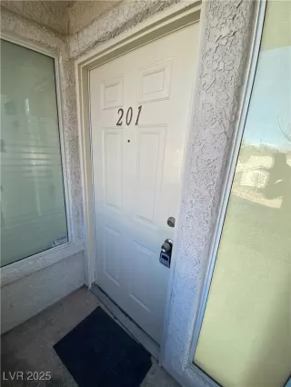 Photo #1: 2653831 Listing 