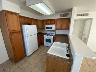Photo #4: 2653831 Listing 