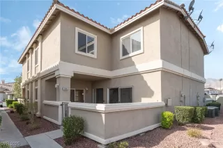 Photo #2: 2653855 Listing