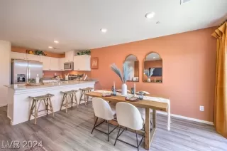 Photo #3: 2653890 Listing