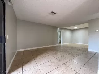 Photo #5: 2653912 Listing 