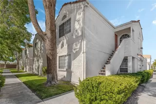 Photo #4: 2653930 Listing