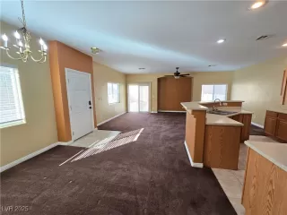 Photo #4: 2653953 Listing