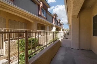 Photo #3: 2653961 Listing 