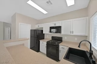 Photo #5: 2653999 Listing 