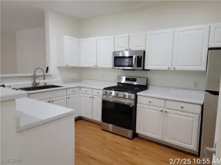 Photo #6: 2654031 Listing 