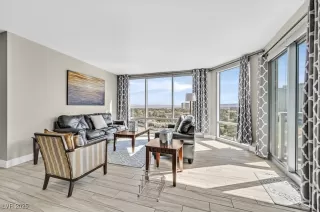 Photo #1: 2654043 Listing