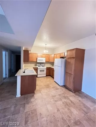 Photo #3: 2654071 Listing 