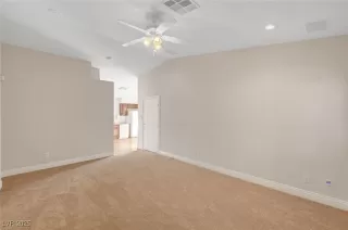 Photo #6: 2654086 Listing 