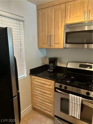 Photo #3: 2654090 Listing 