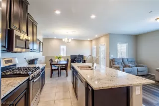 Photo #5: 2654105 Listing 