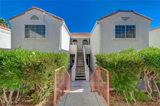 Photo #5: 2654111 Listing