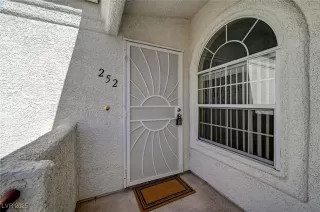 Photo #6: 2654111 Listing