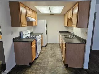 Photo #2: 2654122 Listing 