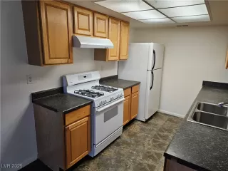 Photo #3: 2654122 Listing 