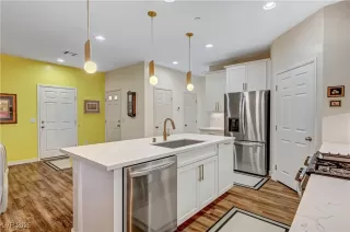 Photo #6: 2654130 Listing