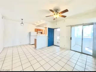 Photo #2: 2654187 Listing 