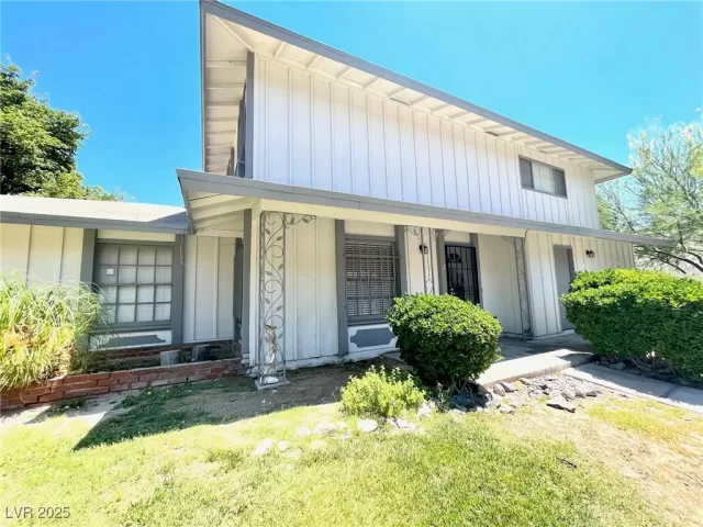 MLS: 2654190 Condo For Sale