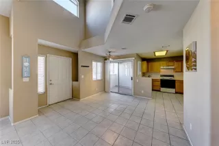 Photo #6: 2654194 Listing