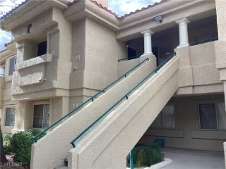 Photo #1: 2654218 Listing 