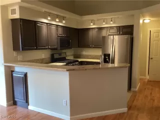 Photo #4: 2654218 Listing 