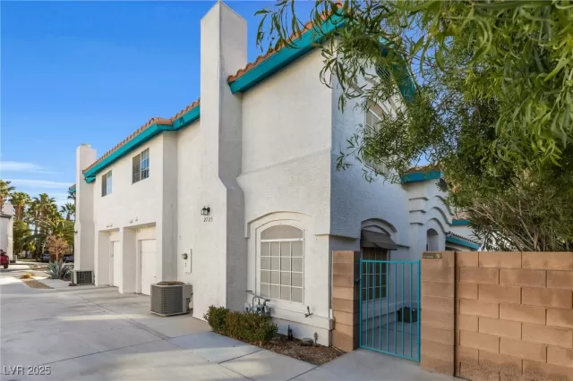 MLS: 2654252 Condo For Sale