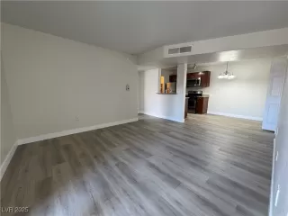 Photo #2: 2654254 Listing 