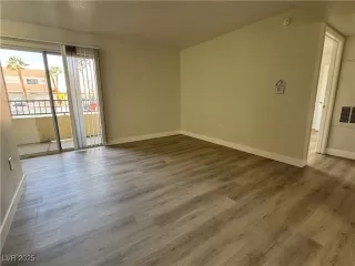 Photo #3: 2654254 Listing 