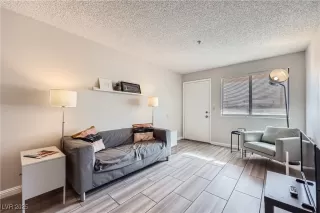 Photo #2: 2654270 Listing