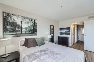 Photo #6: 2654270 Listing