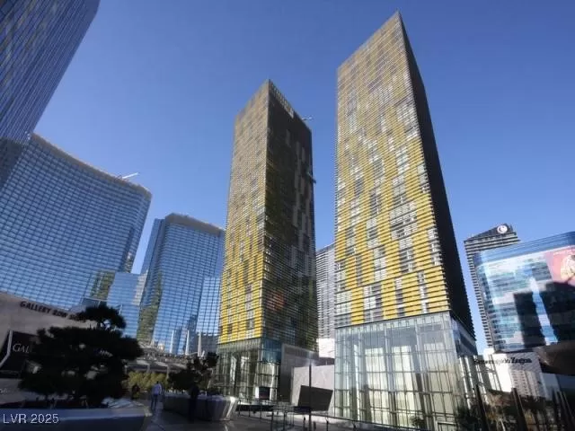 MLS: 2654289 Condo For Sale