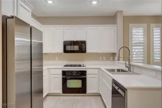 Photo #5: 2654329 Listing 