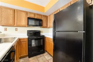 Photo #3: 2654349 Listing