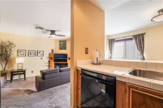 Photo #4: 2654349 Listing