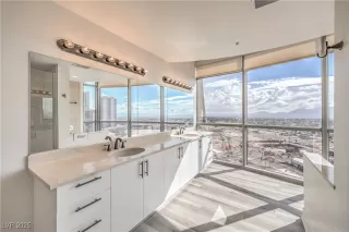 Photo #2: 2654354 Listing 