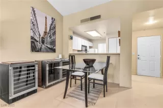 Photo #5: 2654360 Listing 