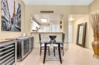 Photo #6: 2654360 Listing 