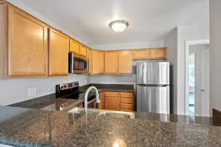 Photo #4: 2654377 Listing