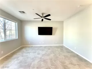 Photo #3: 2654393 Listing 