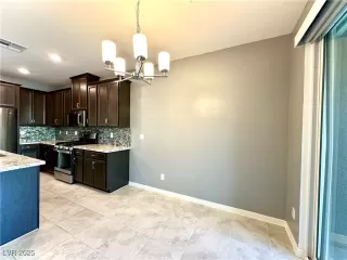 Photo #5: 2654393 Listing 