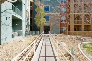 Photo #1: 2654399 Listing