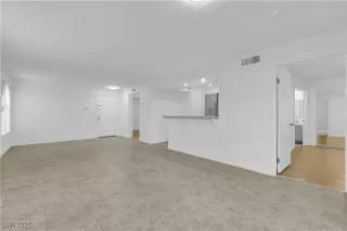 Photo #6: 2654411 Listing 