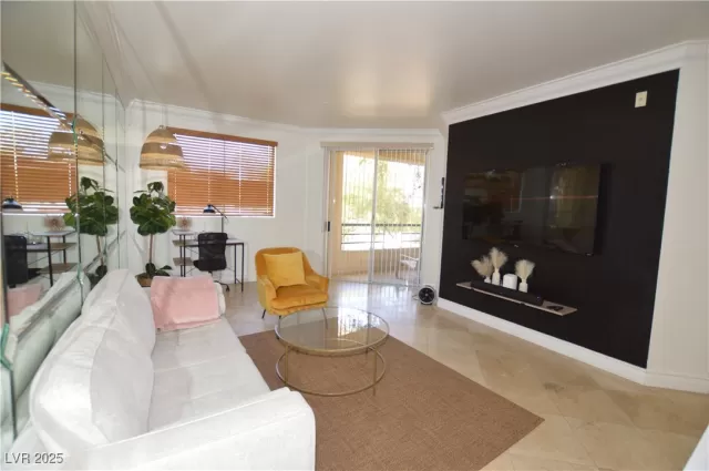 MLS: 2654431 Condo For Sale