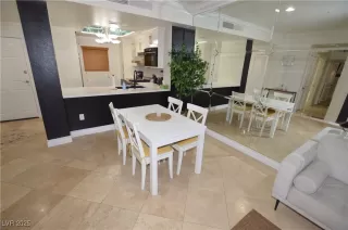 Photo #4: 2654431 Listing 