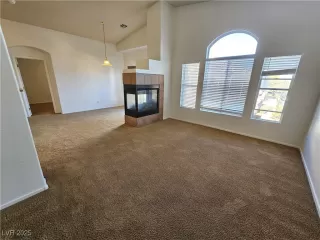 Photo #1: 2654445 Listing 