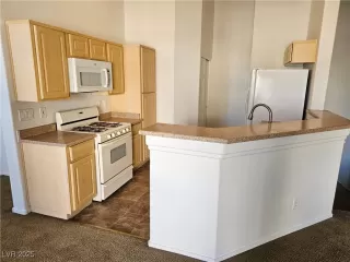 Photo #4: 2654445 Listing 